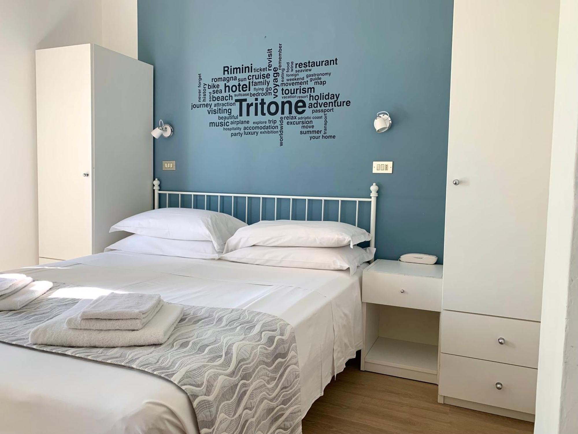 Hotel Tritone Ріміні Номер фото