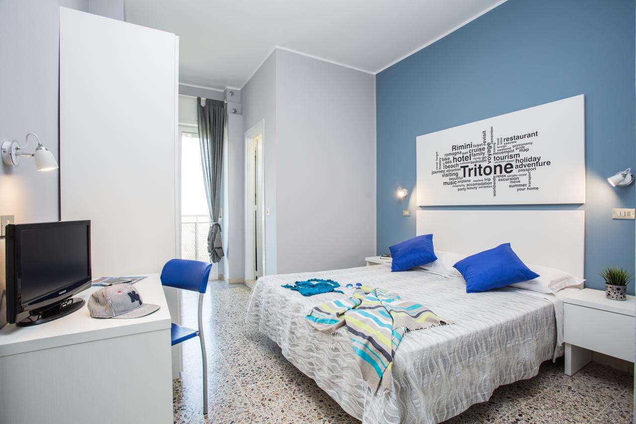 Hotel Tritone Ріміні Екстер'єр фото