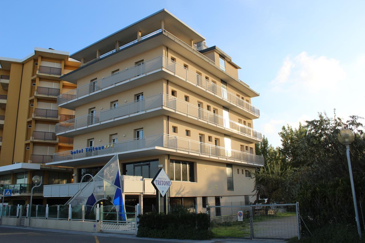 Hotel Tritone Ріміні Екстер'єр фото